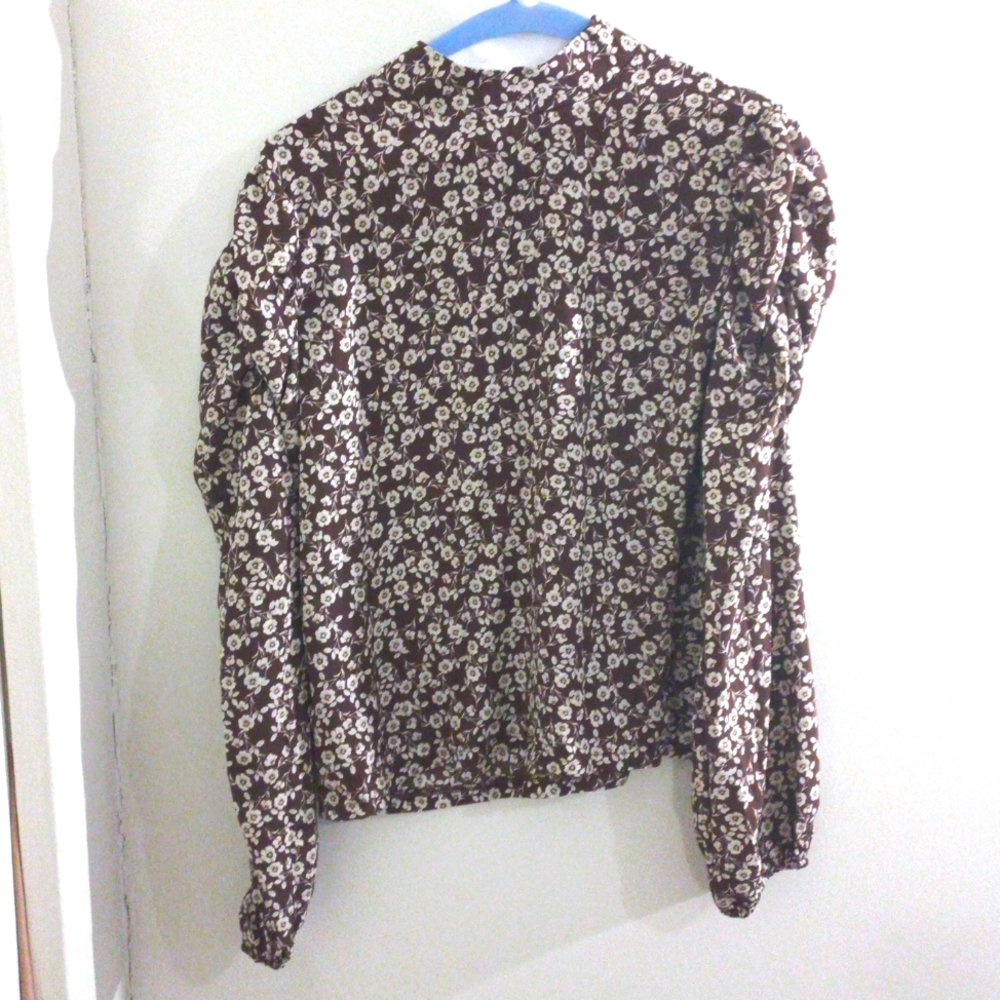 Ditsy Floral Ruched Puff Sleeve Mock Neck Blouse